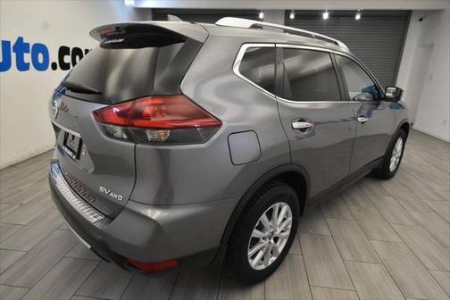 2018 Nissan Rogue SV
