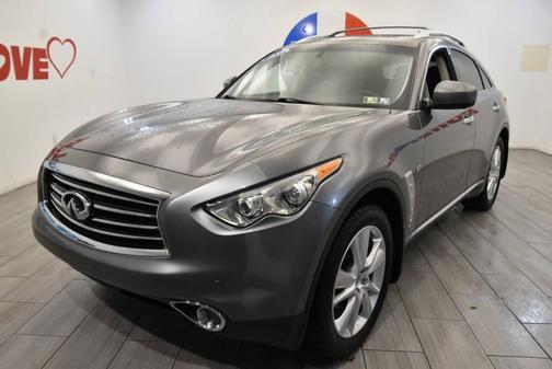 2015 INFINITI QX70 Base