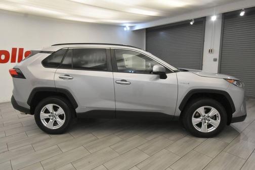 2020 Toyota RAV4 Hybrid XLE