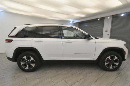 2023 Jeep Grand Cherokee 4xe Base