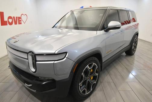2023 Rivian R1S Launch Edition