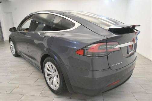 2018 Tesla Model X 75D