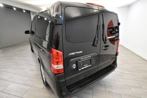 2018 Mercedes-Benz Metris Base