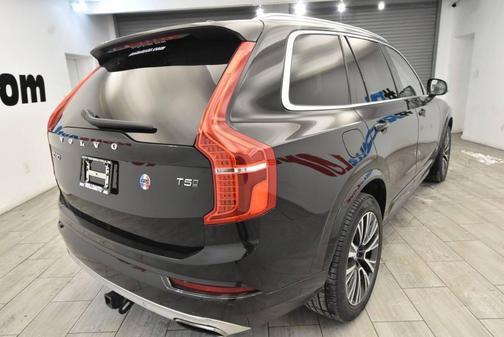 2020 Volvo XC90 T5 Momentum