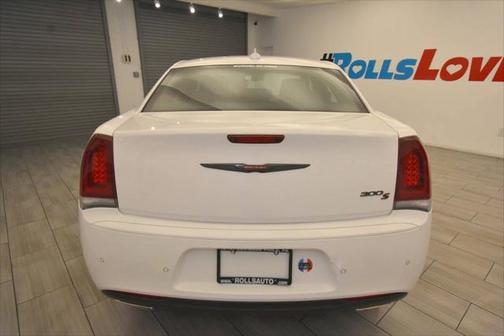 2021 Chrysler 300 S