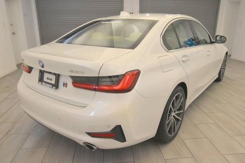 2021 BMW 330 xDrive