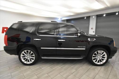 2011 Cadillac Escalade Luxury