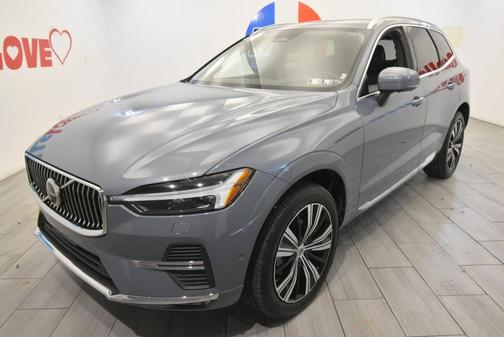 2022 Volvo XC60 B5 Inscription