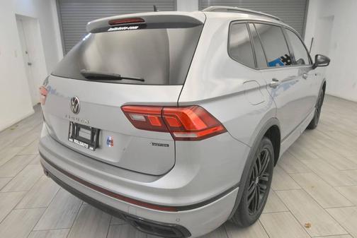 2022 Volkswagen Tiguan 2.0T SE R-Line Black 4MOTION