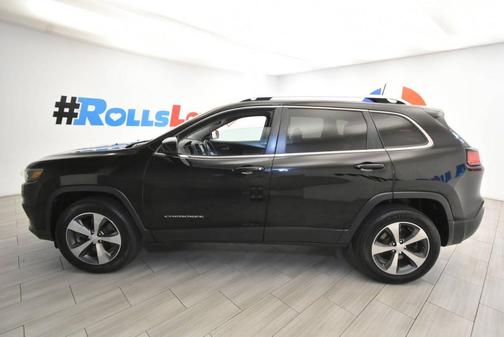 Diamond Black Crystal Pearlcoat 2019 Jeep Cherokee Limited