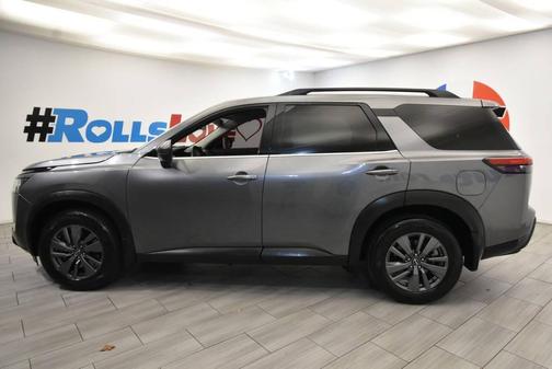 2022 Nissan Pathfinder SV 4WD