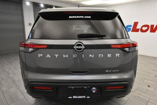 2022 Nissan Pathfinder SV 4WD