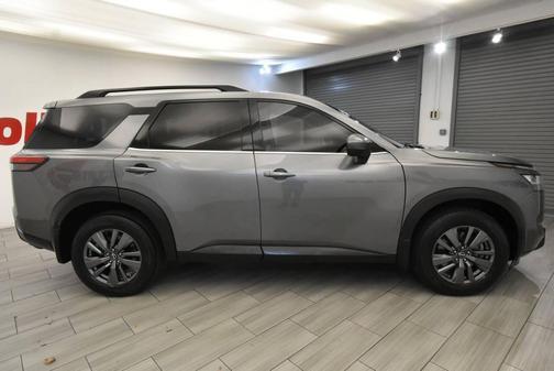 2022 Nissan Pathfinder SV 4WD