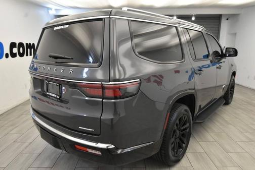 2022 Jeep Wagoneer Series II 4x4