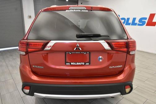 2016 Mitsubishi Outlander ES