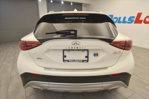2019 INFINITI QX30 LUXE