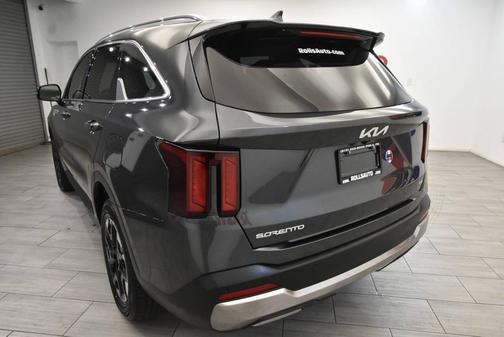 2024 Kia Sorento S