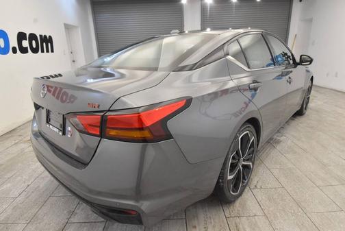 2023 Nissan Altima SR Intelligent AWD