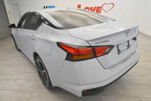 2023 Nissan Altima SR Intelligent AWD