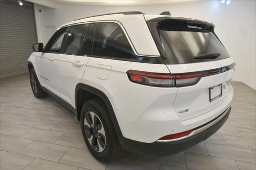 2023 Jeep Grand Cherokee 4xe Base