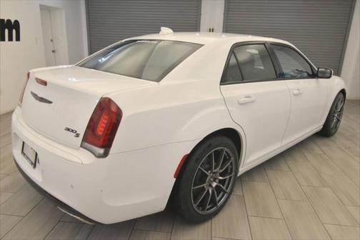 2021 Chrysler 300 S