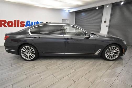 2016 BMW 750 i xDrive