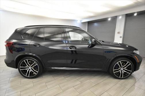 2020 BMW X5 M50i