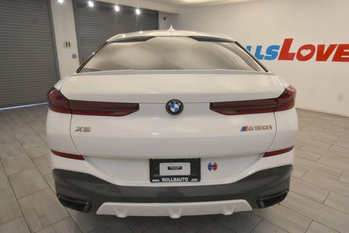 2021 BMW X6 M50i