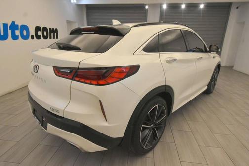 Majestic White 2022 INFINITI QX55 LUXE