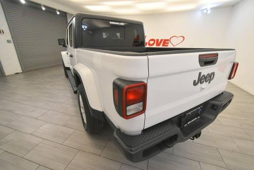 2023 Jeep Gladiator Sport S