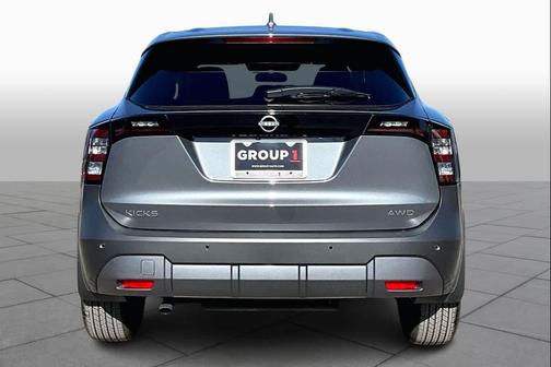 2025 Nissan Kicks SV