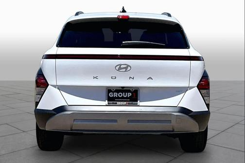 Atlas White 2026 Hyundai KONA SEL Premium