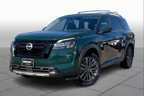 2023 Nissan Pathfinder SL FWD