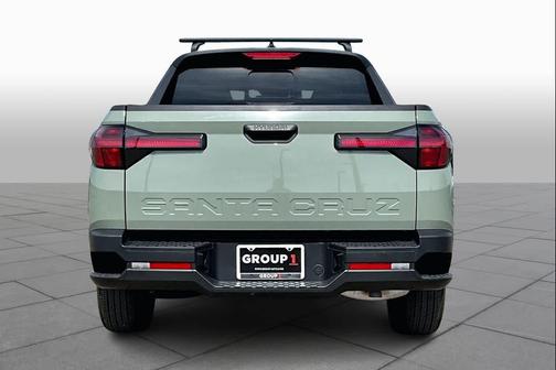 2025 Hyundai SANTA CRUZ SEL Activity
