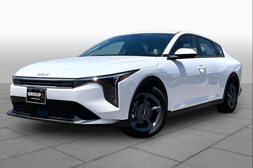 Snow White Pearl 2025 Kia K4 LXS