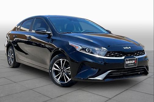 Aurora Black 2024 Kia Forte LXS
