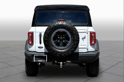 Oxford White 2022 Ford Bronco Badlands