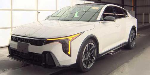 2025 Kia K4 GT-Line