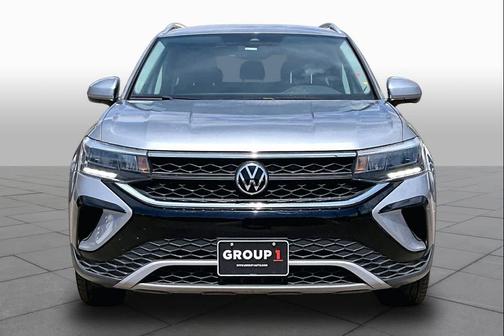 Pyrite Silver Metallic 2022 Volkswagen Taos 1.5T SE