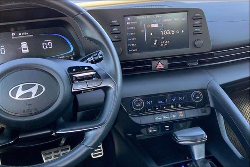 2025 Hyundai ELANTRA Sport