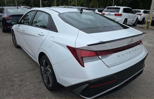 2025 Hyundai ELANTRA Sport