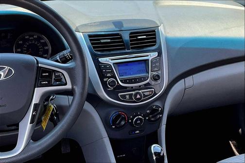 2013 Hyundai Accent GLS