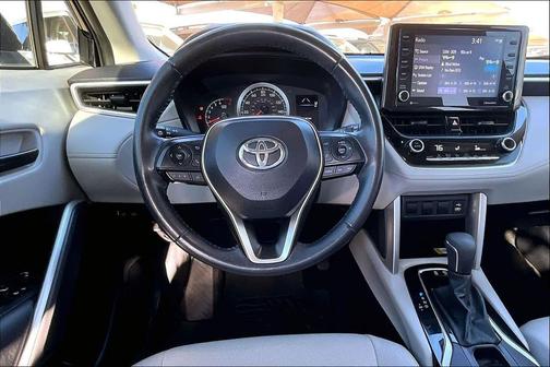 2022 Toyota Corolla Cross LE