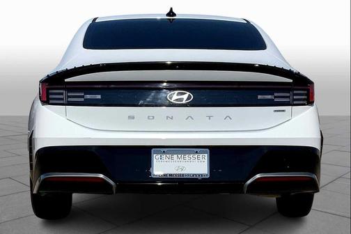 2025 Hyundai SONATA Hybrid SE