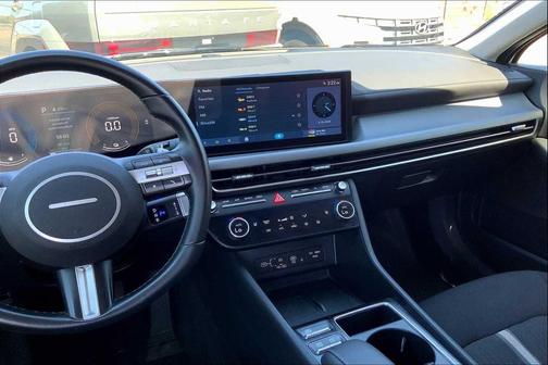 2025 Hyundai SONATA Hybrid SE