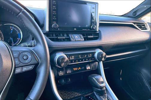 2019 Toyota RAV4 Hybrid SE