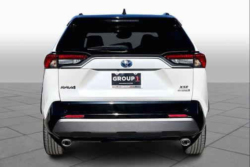 2019 Toyota RAV4 Hybrid SE