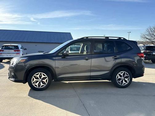 2024 Subaru Forester Premium