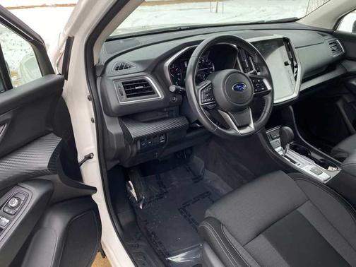 2023 Subaru Ascent Premium 8-Passenger