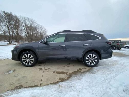 2023 Subaru Outback Touring XT